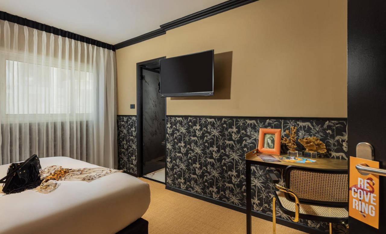 Beach Hotel By Zvieli Hotels Тел Авив Екстериор снимка