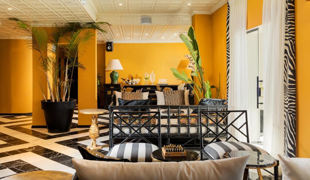 Beach Hotel By Zvieli Hotels Тел Авив Екстериор снимка