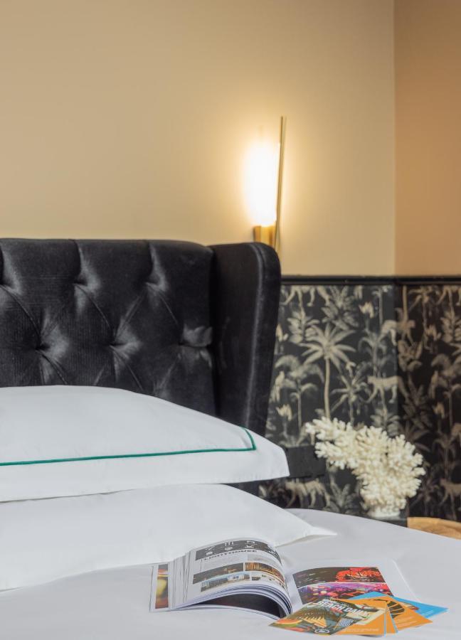 Beach Hotel By Zvieli Hotels Тел Авив Стая снимка